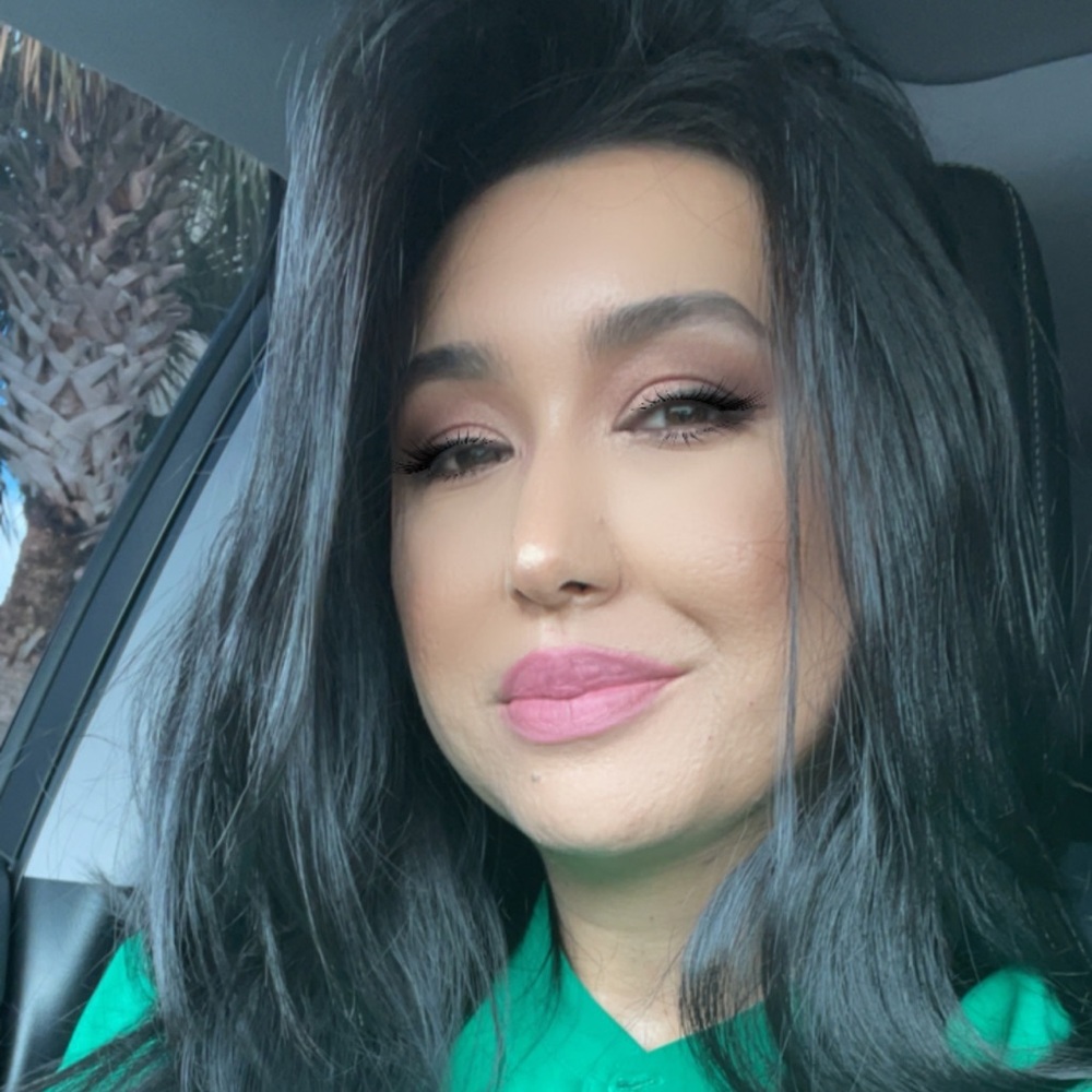 Meet your Posher, Zarrina